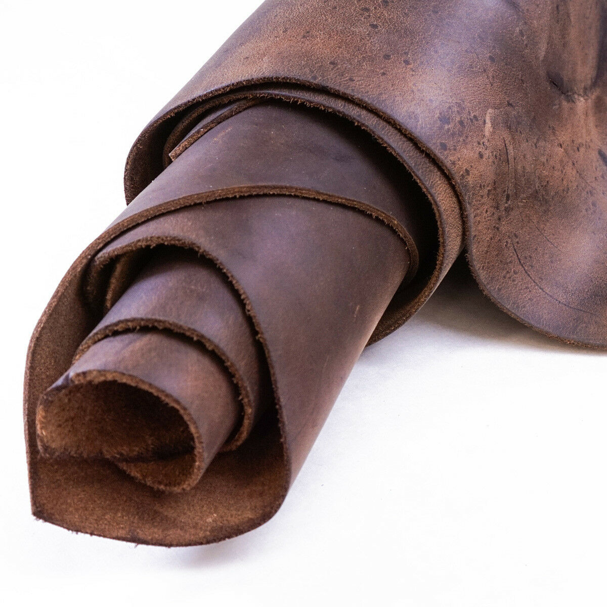 Sable Brown | Oil Tan Cowhide Leather | Sold by the square foot