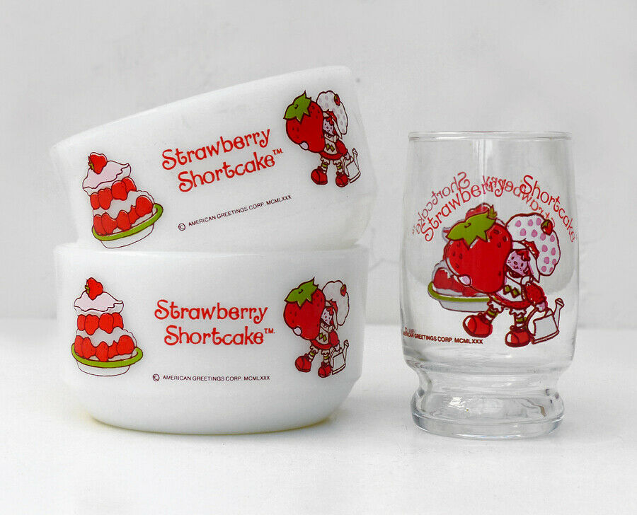 Vintage 1980 Strawberry Shortcake 2 Milk Glass Bowls + 1 Juice Glass Hocking Usa