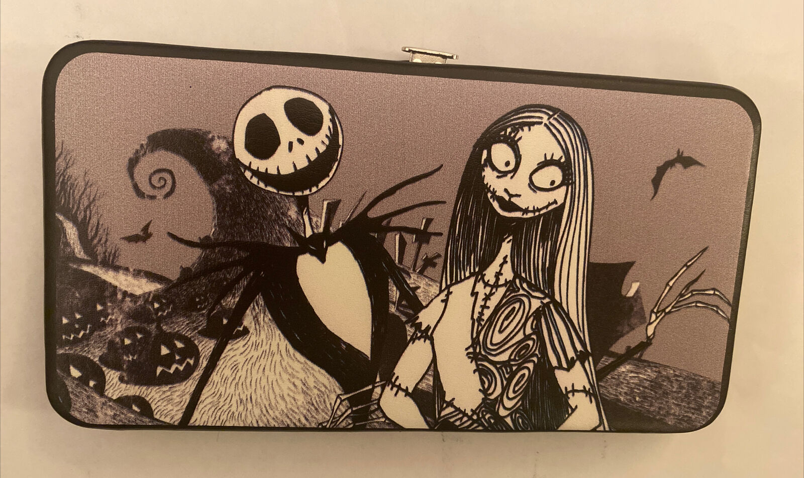 Disney Nightmare Before Christmas Jack And Sally Hardshell Wallet. Unique.