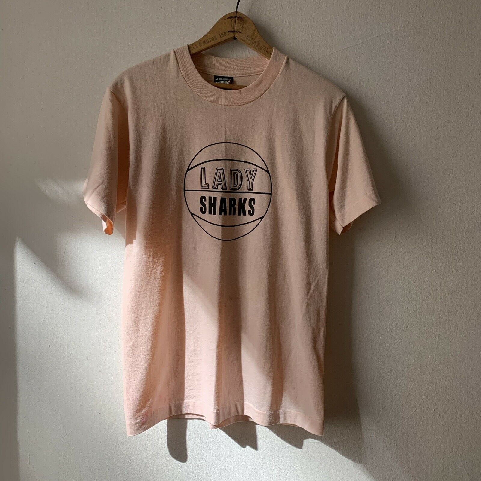 Vintage Lady Sharks Basketball T Shirt Screen Stars 90s Womens M Pink Worn