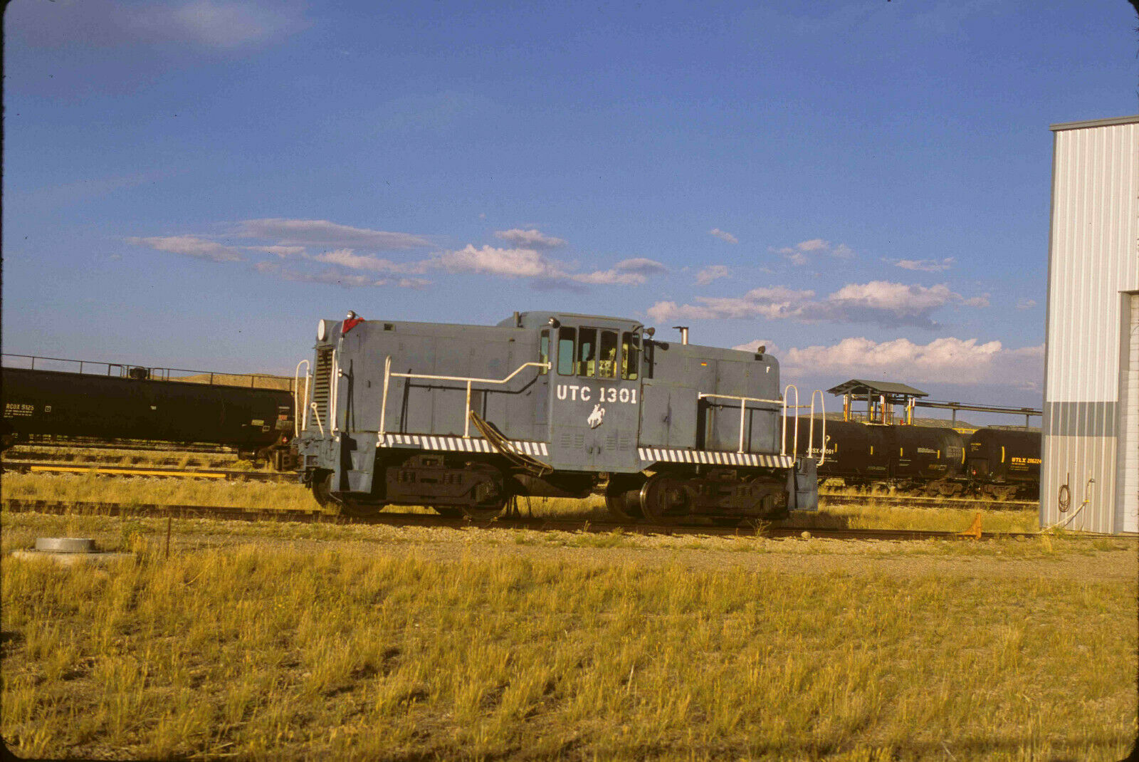 UTC 1301 GE 45-ton dropcab at Evanston WY 9/12. Original 35mm slide.